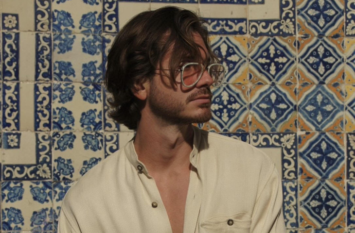 Roco regresa con su nueva canción “Duele”