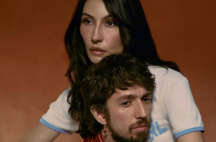 Daniela Spalla y Esteman estrenan “Duele”