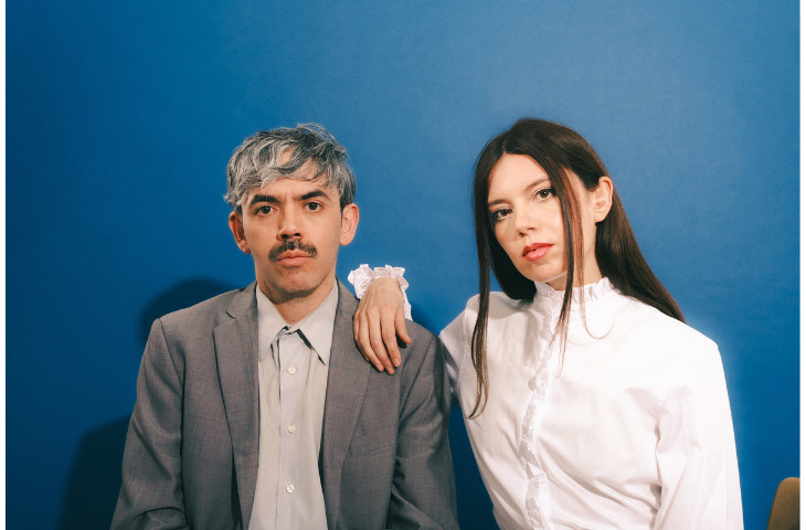 Dënver regresa con nuevo single porque le hace “Bien tu mal”