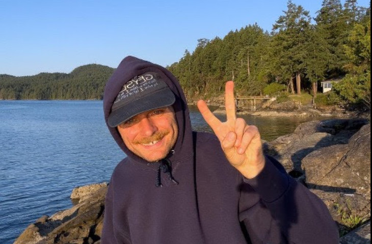 Mac DeMarco lanza su segundo sencillo "Holy"