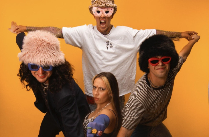 Alicia y Las Hormigas cruzan fronteras - Entrevista