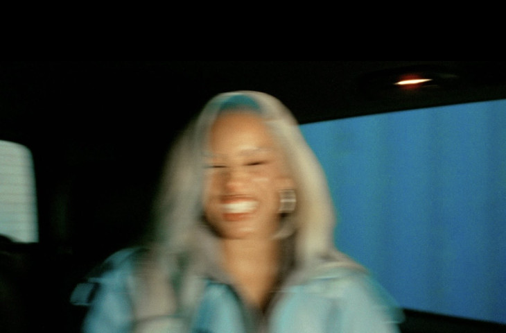 Jorja Smith lanza “Price Of It All”, del soundtrack de “Bait
