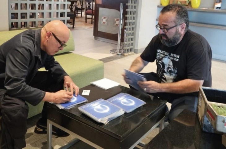 La Madurez Analógica de Ramón Amezcua en "Albedo"