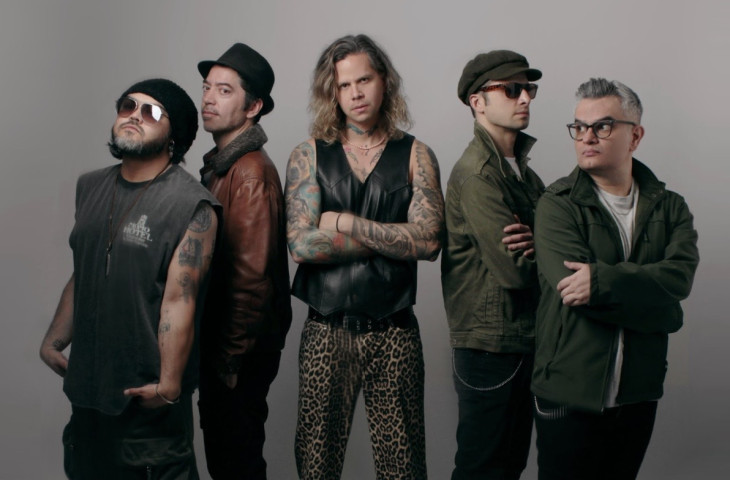 Los Daniels desgarran el desamor en "Cicatriz"