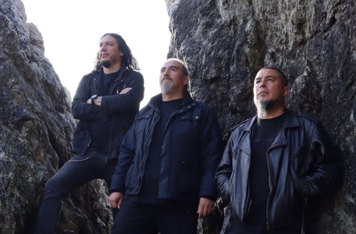 In Ad Hominem presenta 'Entre fuego y sombras'