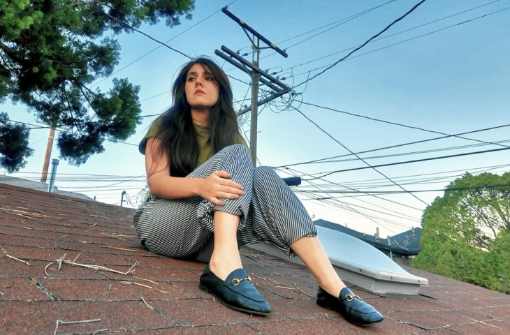 Sofia Élan presenta su nuevo tema “Caer”