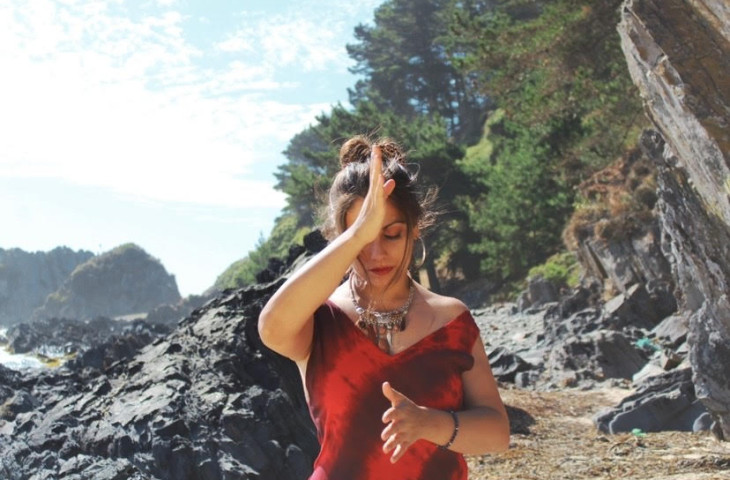 Fernanda Leiva estrena el video de “Bailando en el Viento”