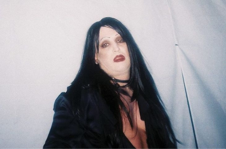 TRST, el synthpop gótico de Robert Alfons y Maya Postepski